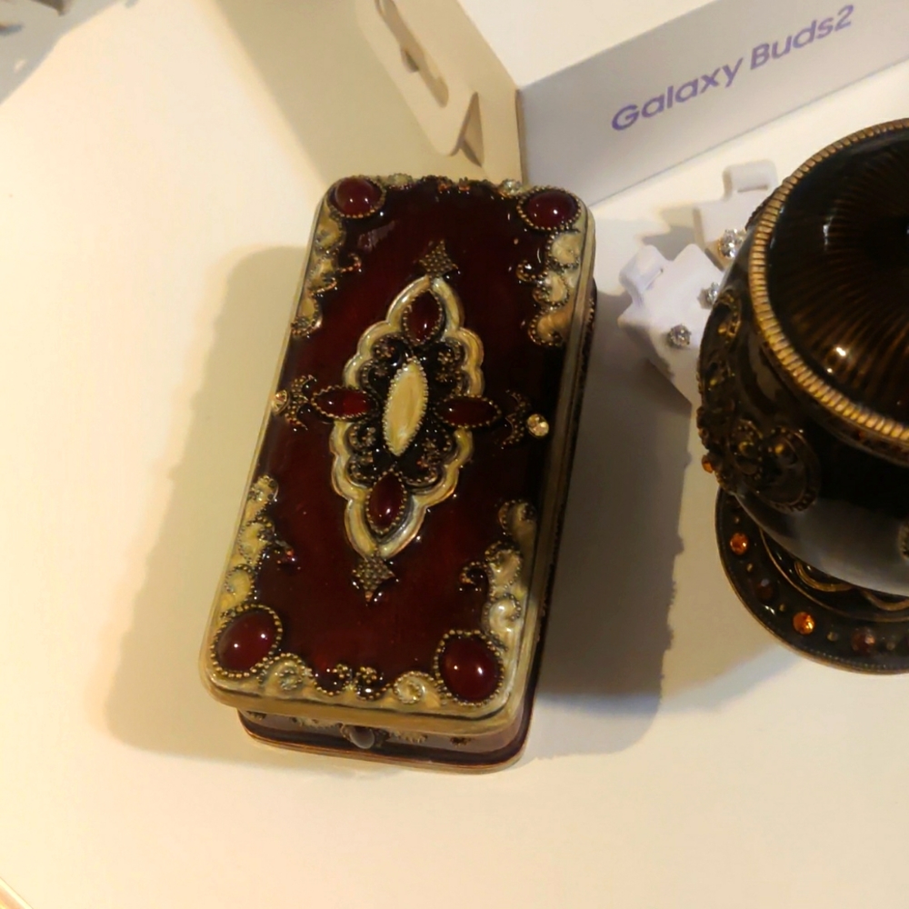 Jewelry Case Storage